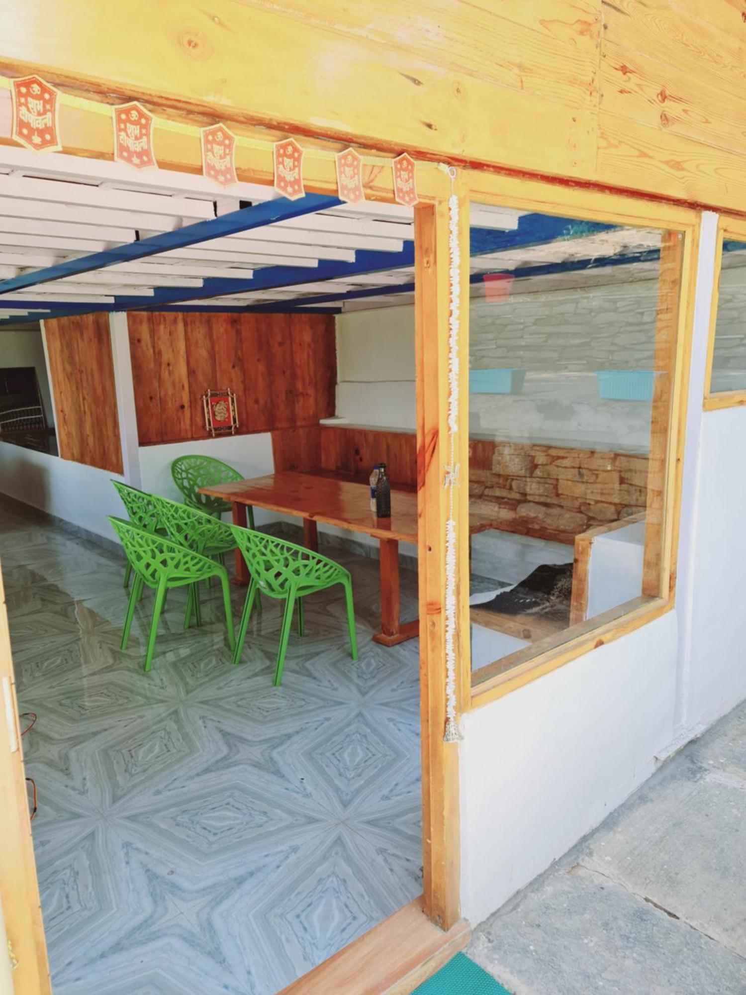 The Roots Homestay Almora Eksteriør bilde